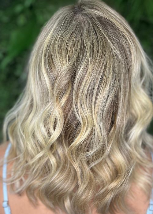 Mechas finalizadas no salão Studio Taty Vicente na Vila Leopoldina