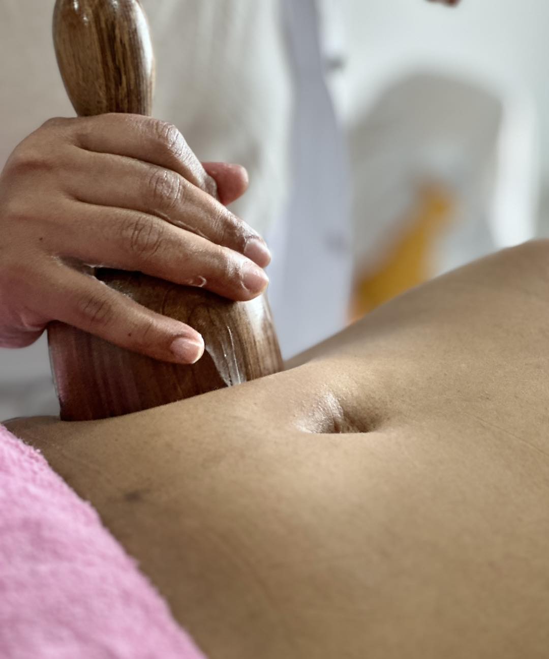 Massagem na Vila Leopoldina SP - Studio Taty Vicente Massagem na Vila Leopoldina SP - Studio Taty Vicente